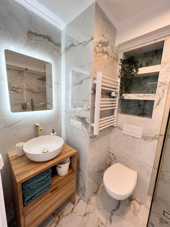 Luxueux Appartement - Vue Mer - Piscine - Free Parking - Monaco Cap-d'Ail Bagian luar foto