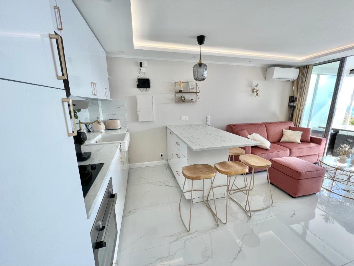Luxueux Appartement - Vue Mer - Piscine - Free Parking - Monaco Cap-d'Ail Bagian luar foto