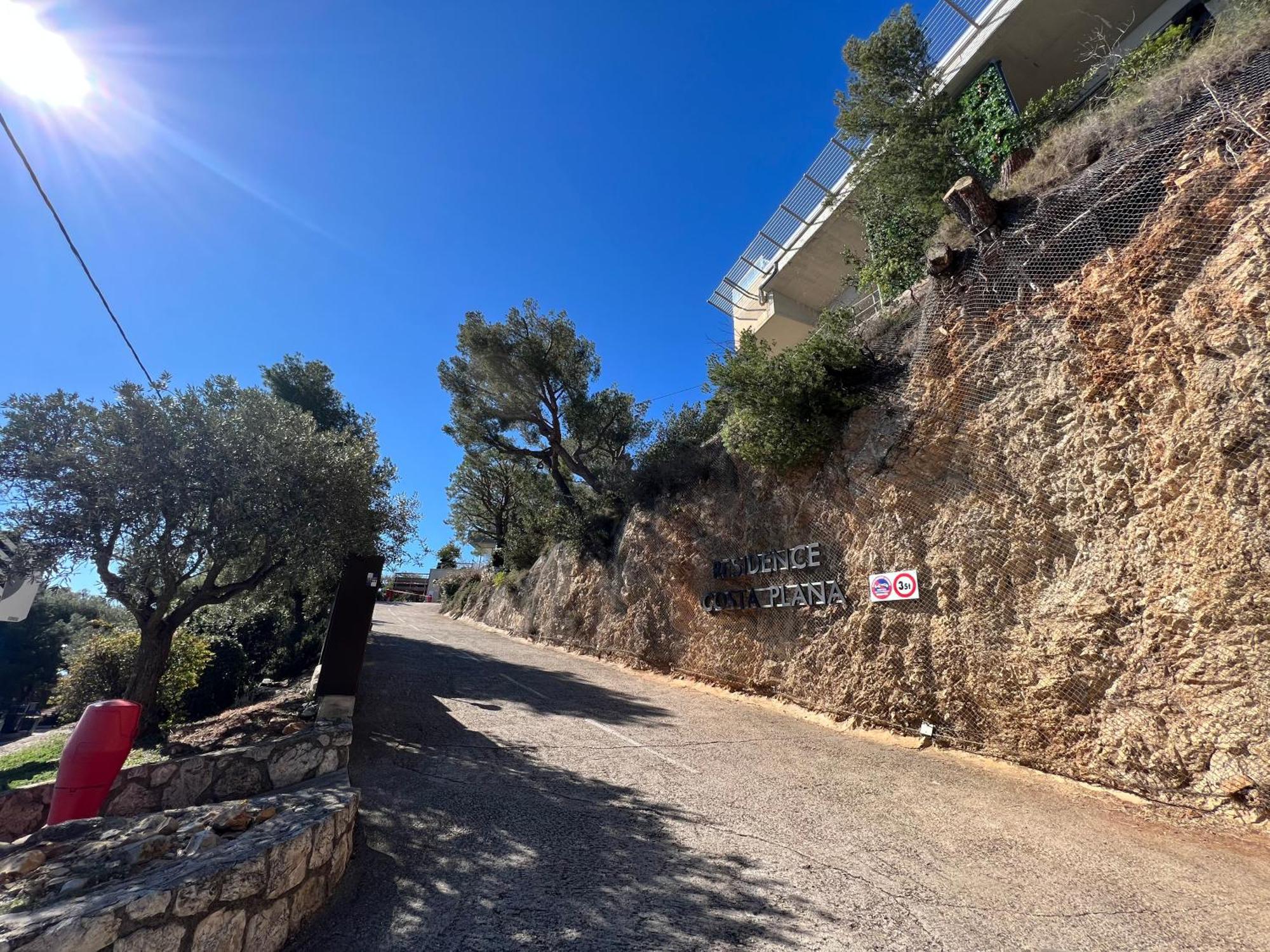 Luxueux Appartement - Vue Mer - Piscine - Free Parking - Monaco Cap-d'Ail Bagian luar foto